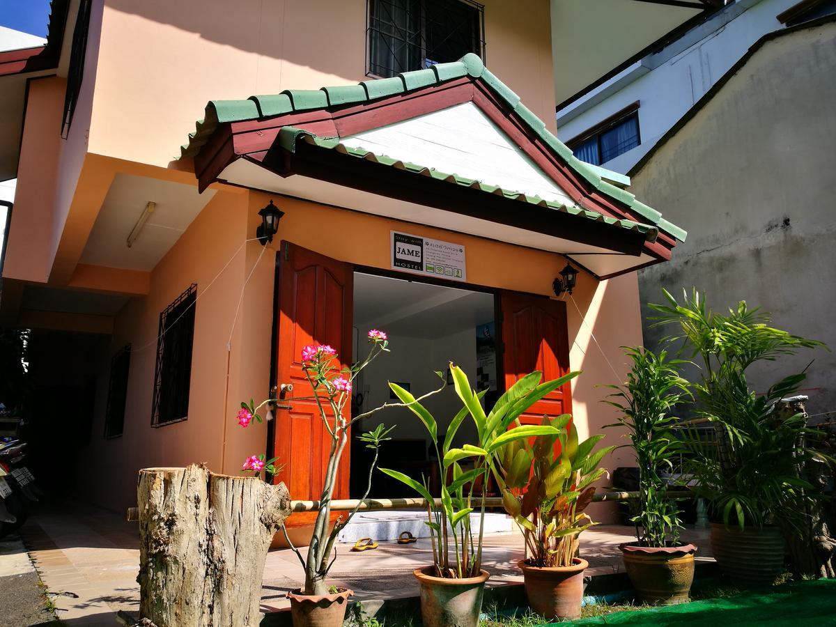 Stay With Jame Hostel Чиангмай Екстериор снимка