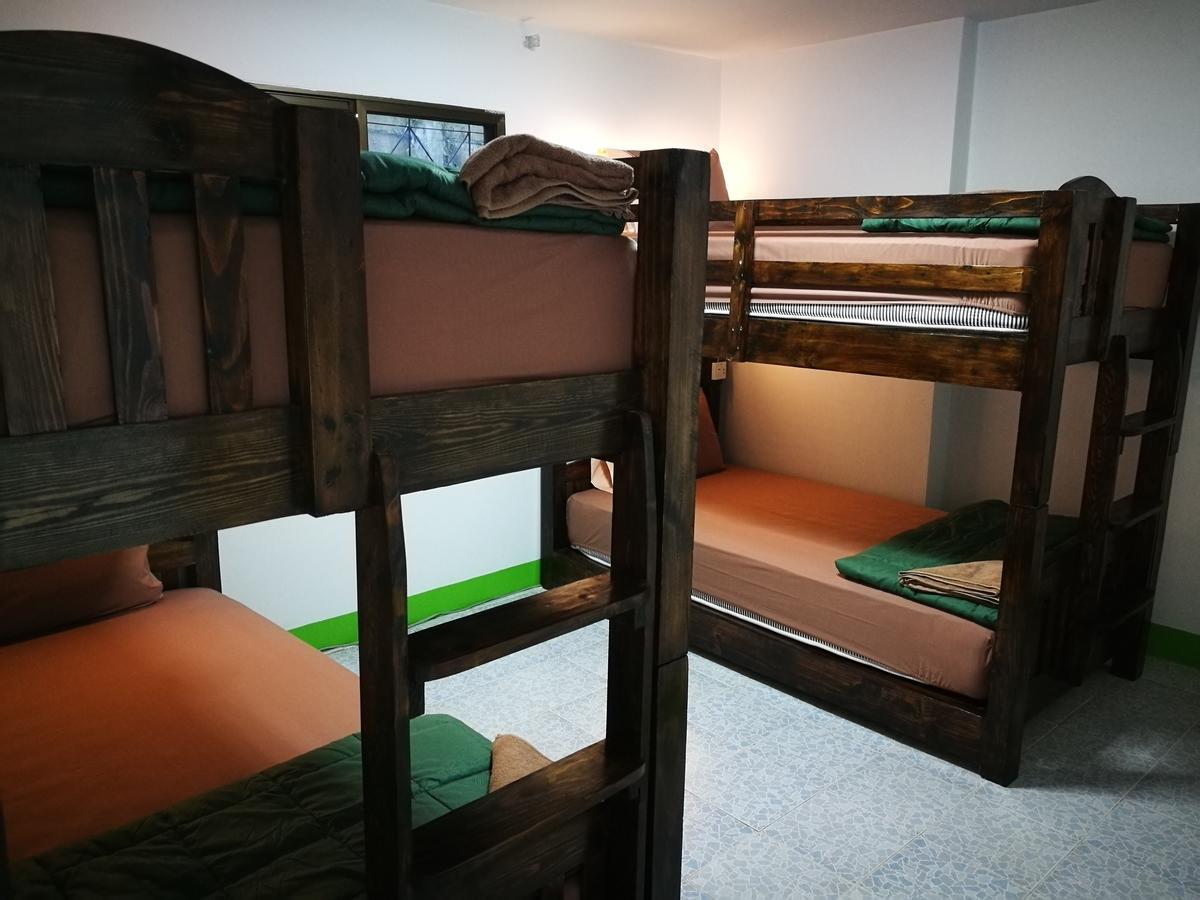 Stay With Jame Hostel Чиангмай Екстериор снимка