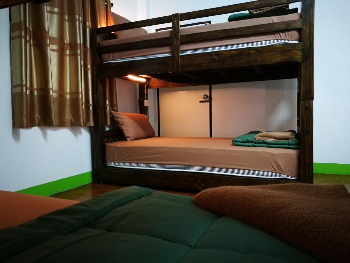 Stay With Jame Hostel Чиангмай Екстериор снимка