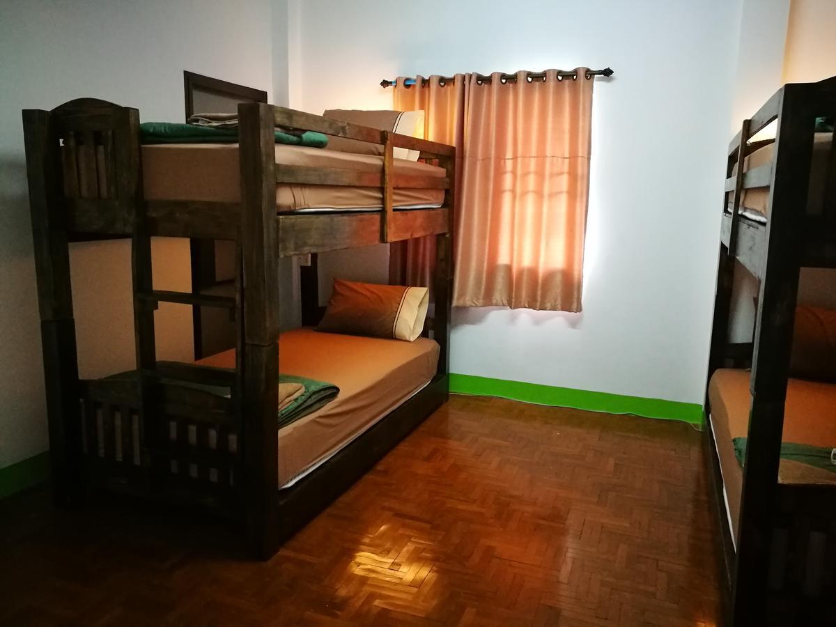 Stay With Jame Hostel Чиангмай Екстериор снимка