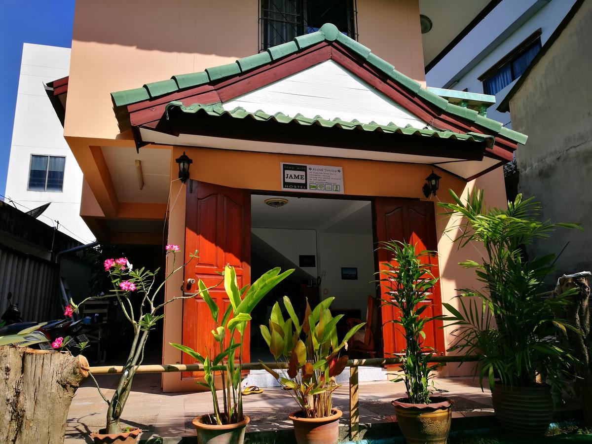 Stay With Jame Hostel Чиангмай Екстериор снимка